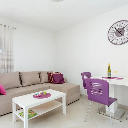 House With A Parking Space Milna, Brac - 20140 ミルナ