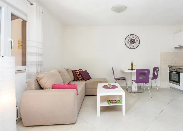 Сasa de vacaciones House With A Parking Space Milna, Brac - 20140